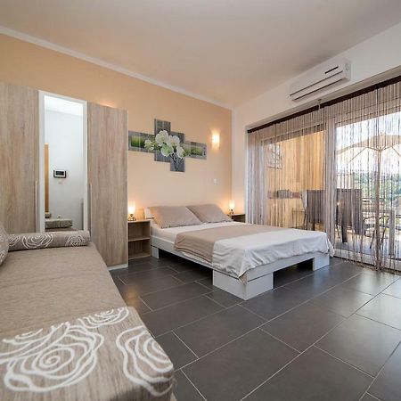 Apartment Zorica Crikvenica Exterior foto